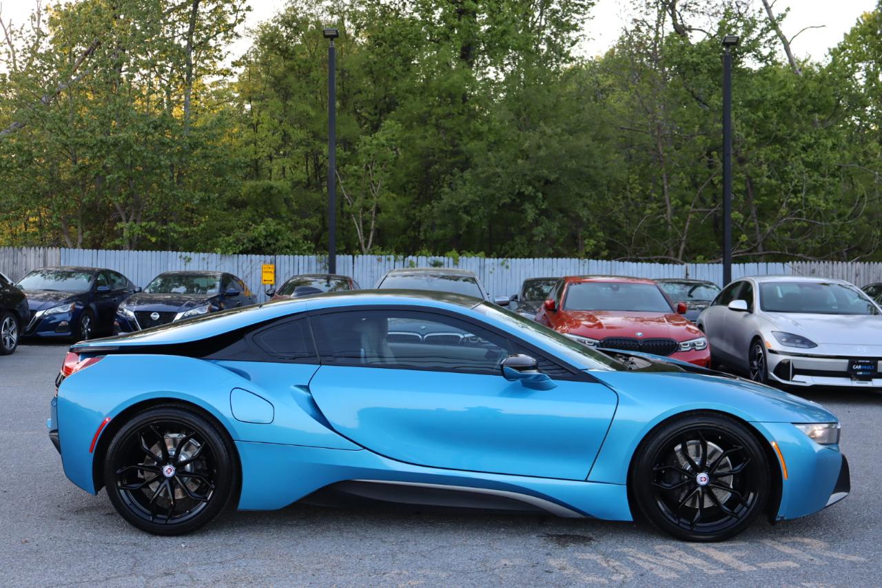 BMW i8 2D Coupe 2016