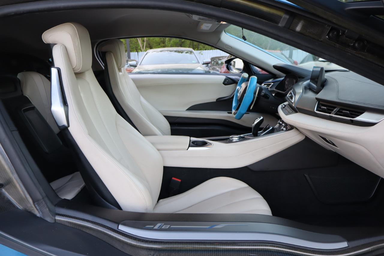 BMW i8 2D Coupe 2016