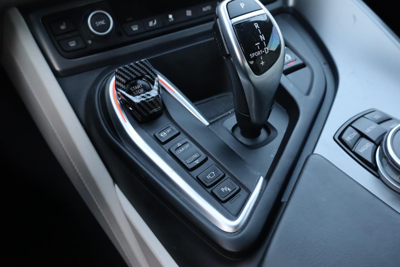 BMW i8 2D Coupe 2016