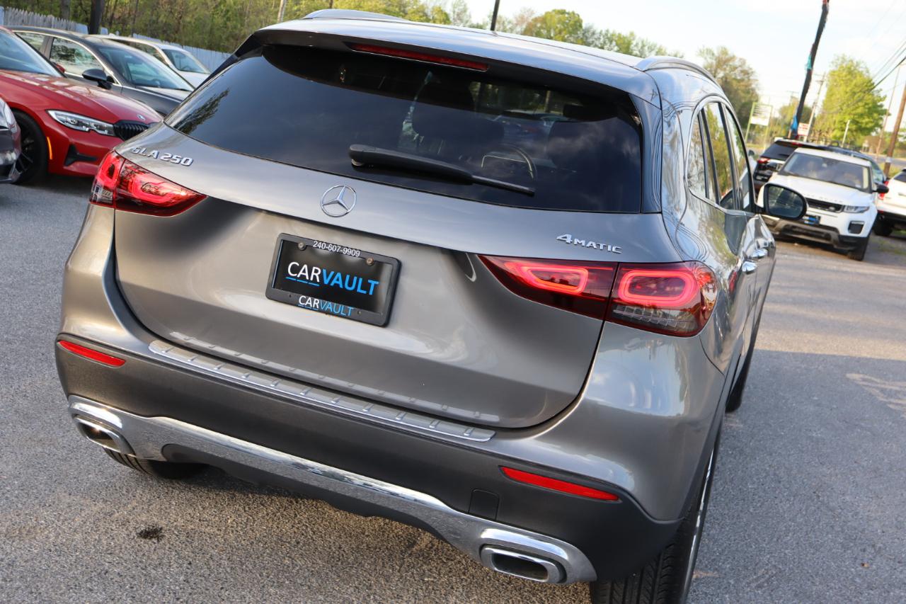 Mercedes-Benz GLA-Class  2021