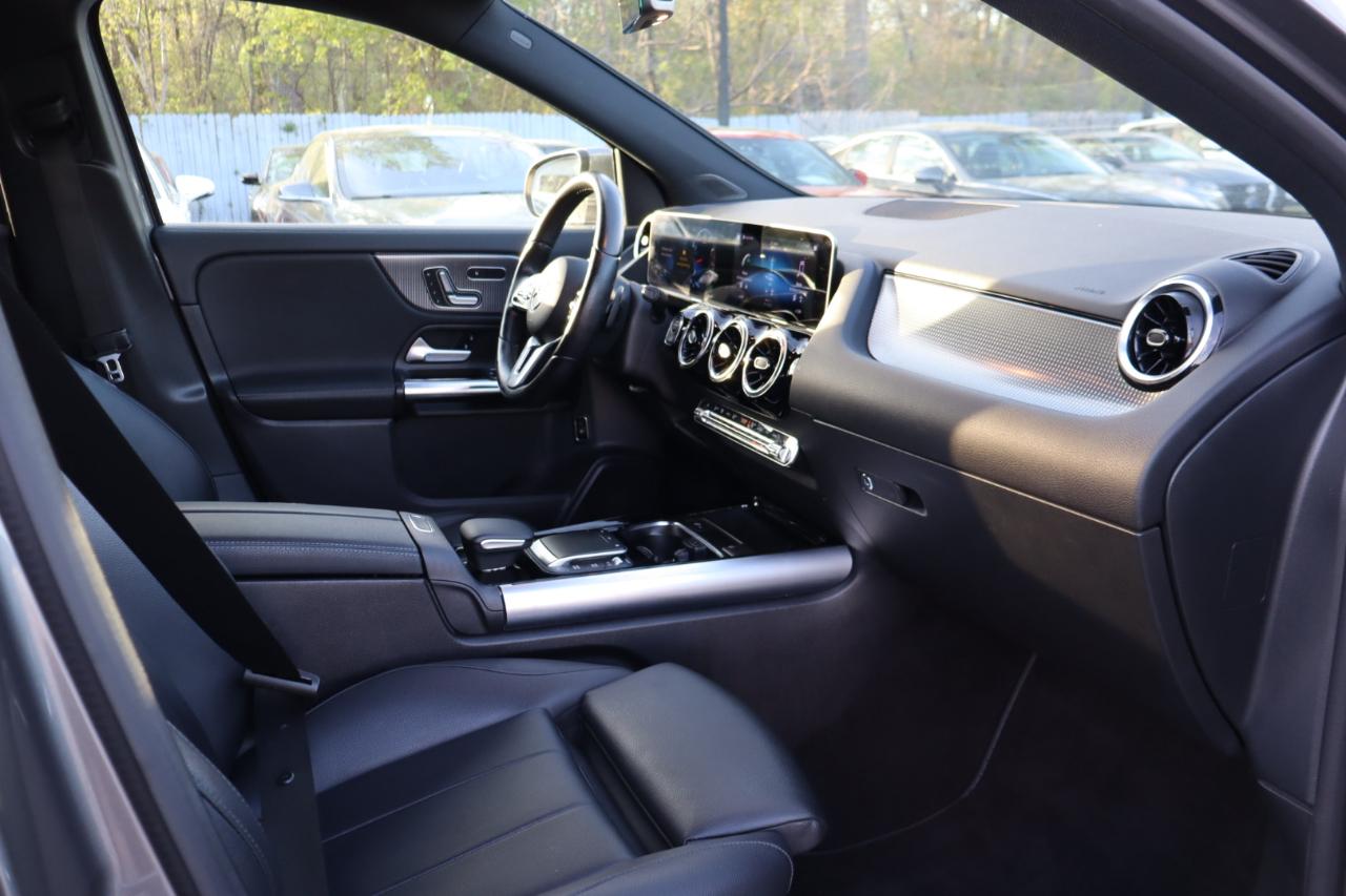 Mercedes-Benz GLA-Class  2021