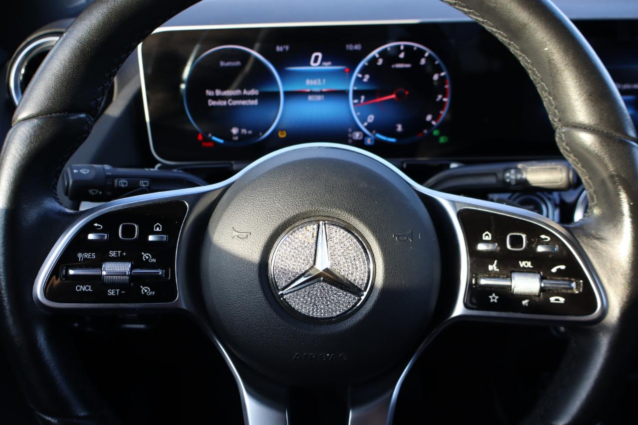 Mercedes-Benz GLA-Class  2021