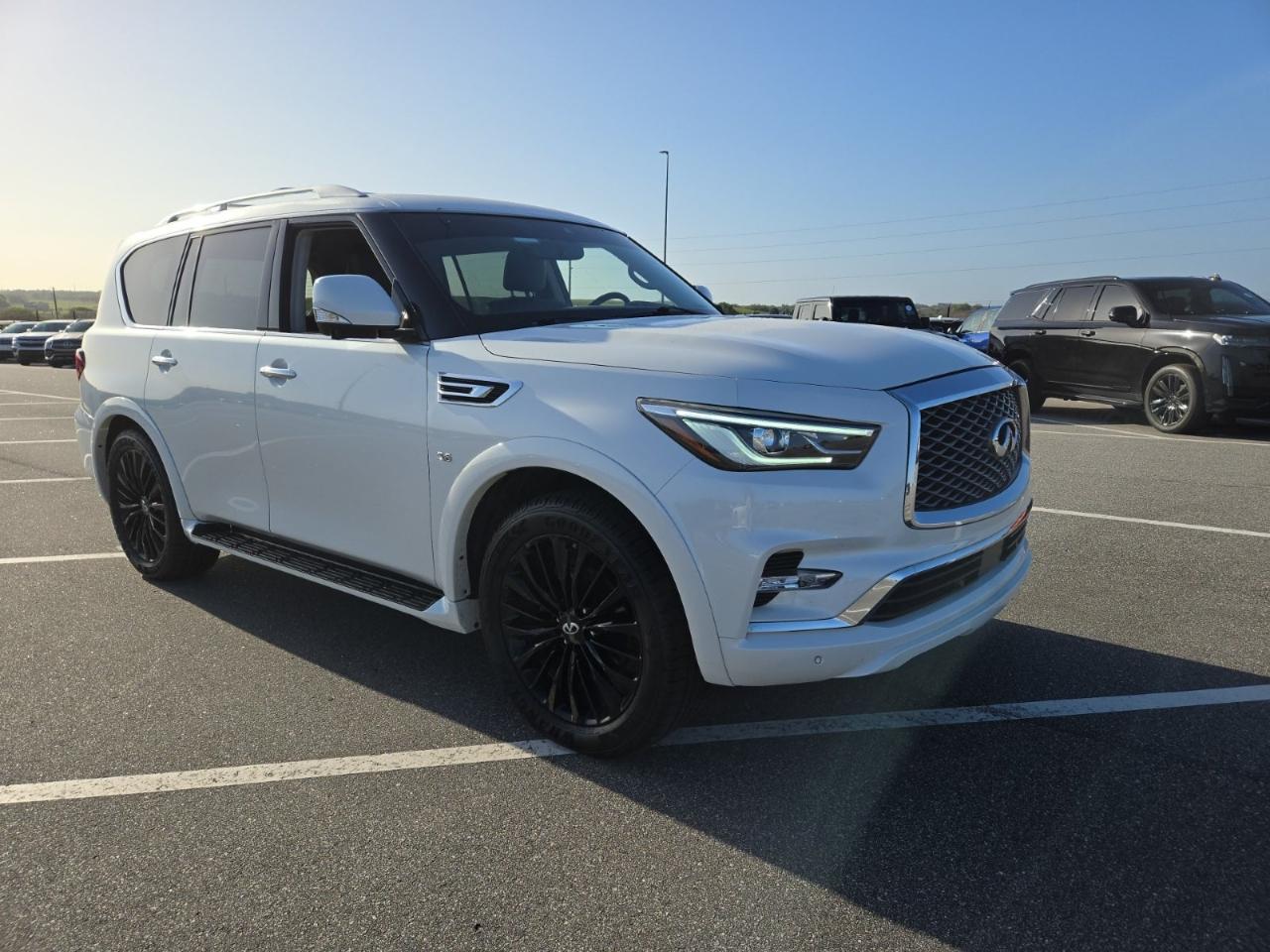 Infiniti QX80 Luxe 4D SUV 4WD 2019