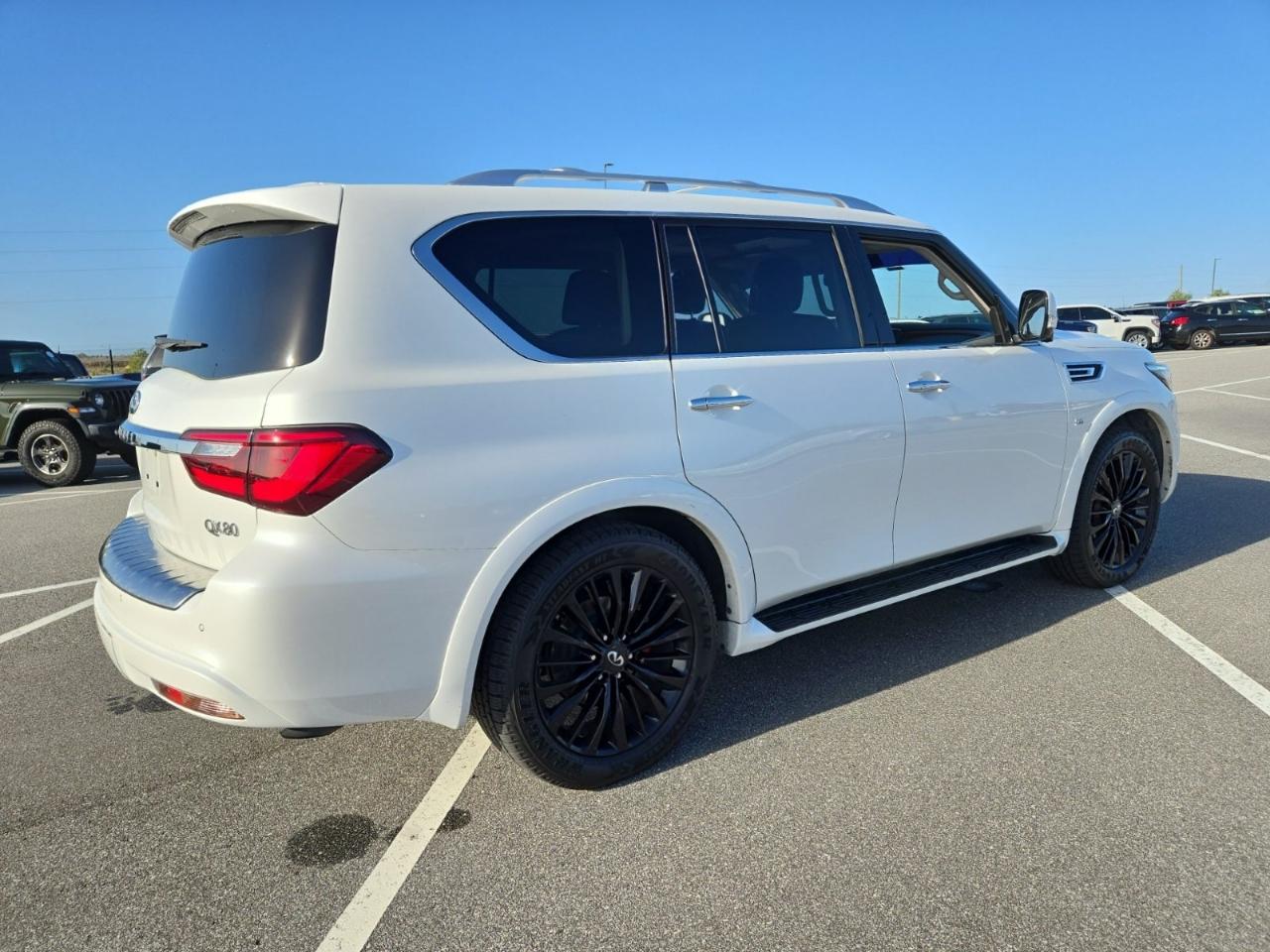 Infiniti QX80 Luxe 4D SUV 4WD 2019