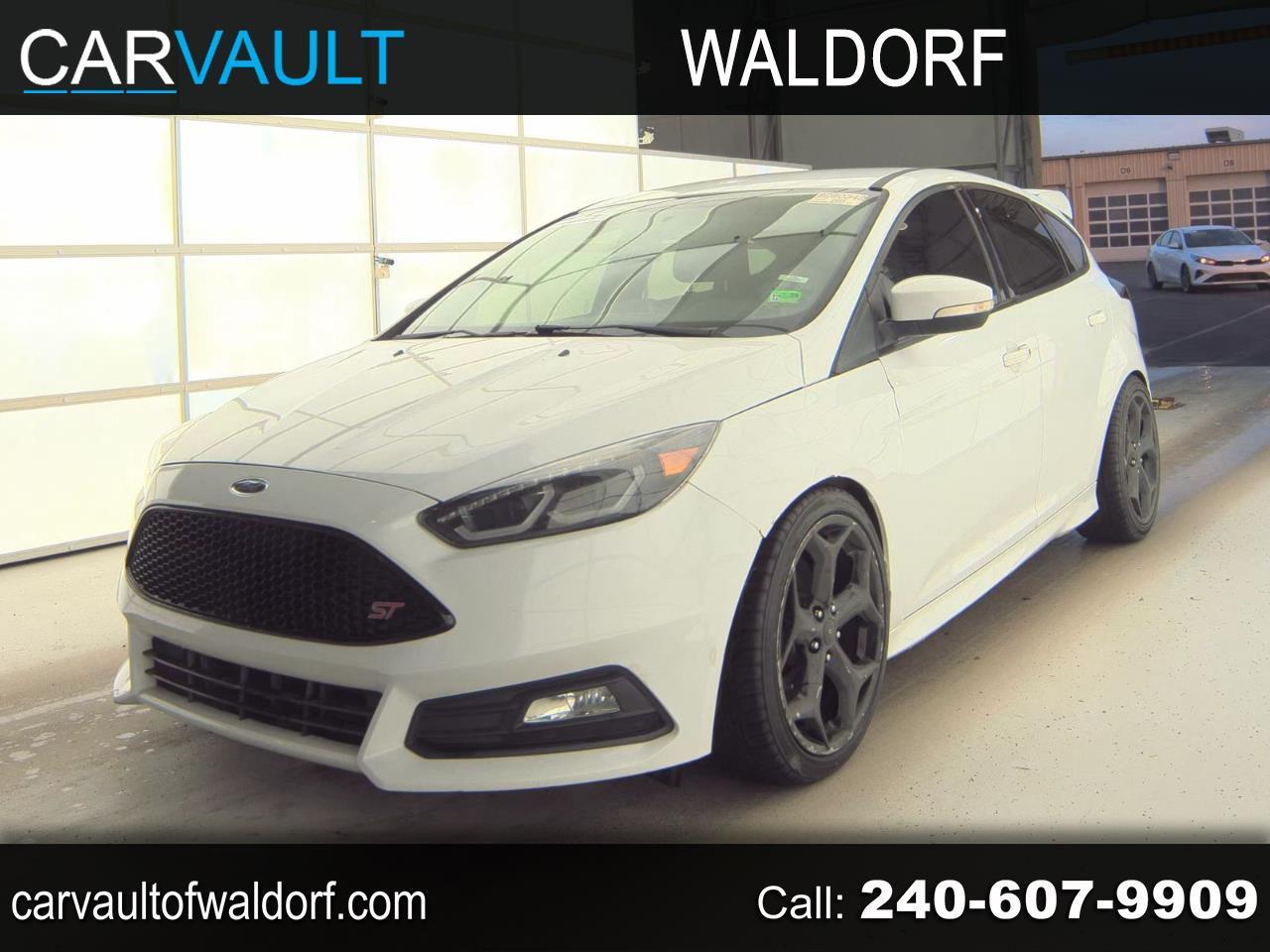 Ford Focus ST 4D Hatchback 2017