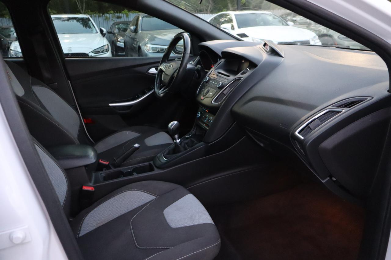 Ford Focus ST 4D Hatchback 2017