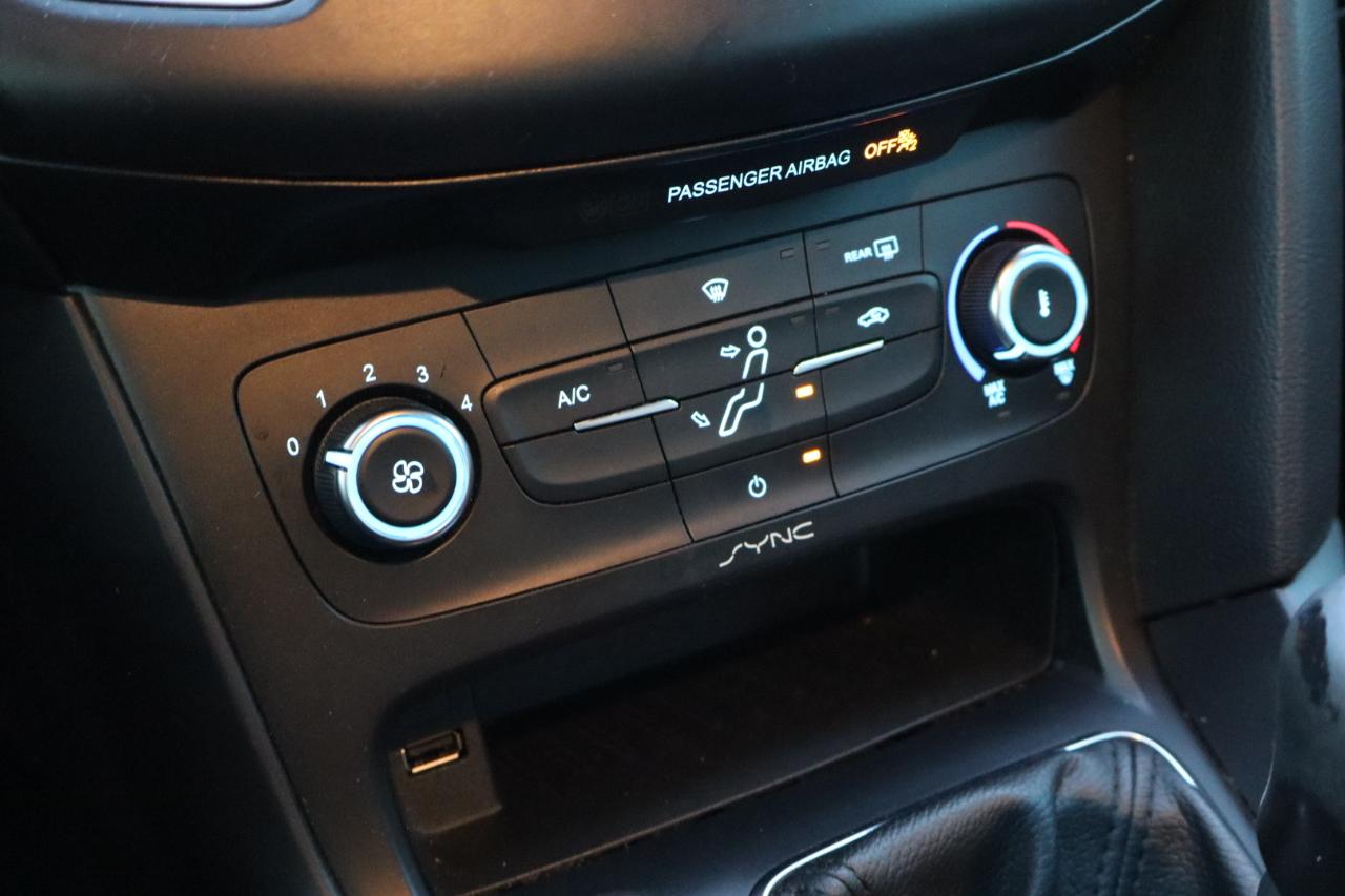 Ford Focus ST 4D Hatchback 2017