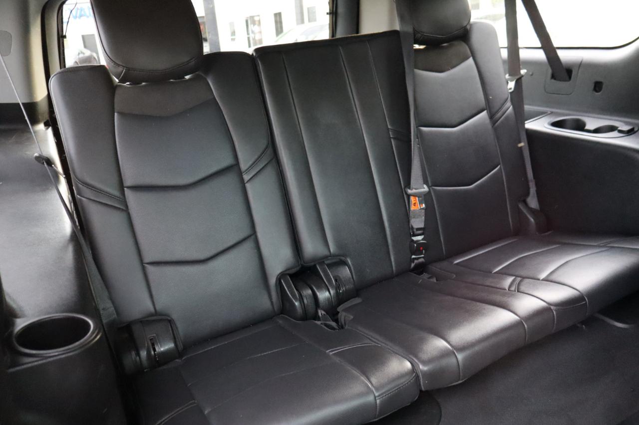 Cadillac Escalade ESV 4WD 4dr Luxury 2019