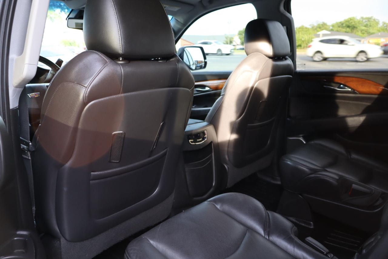 Cadillac Escalade ESV 4WD 4dr Luxury 2019