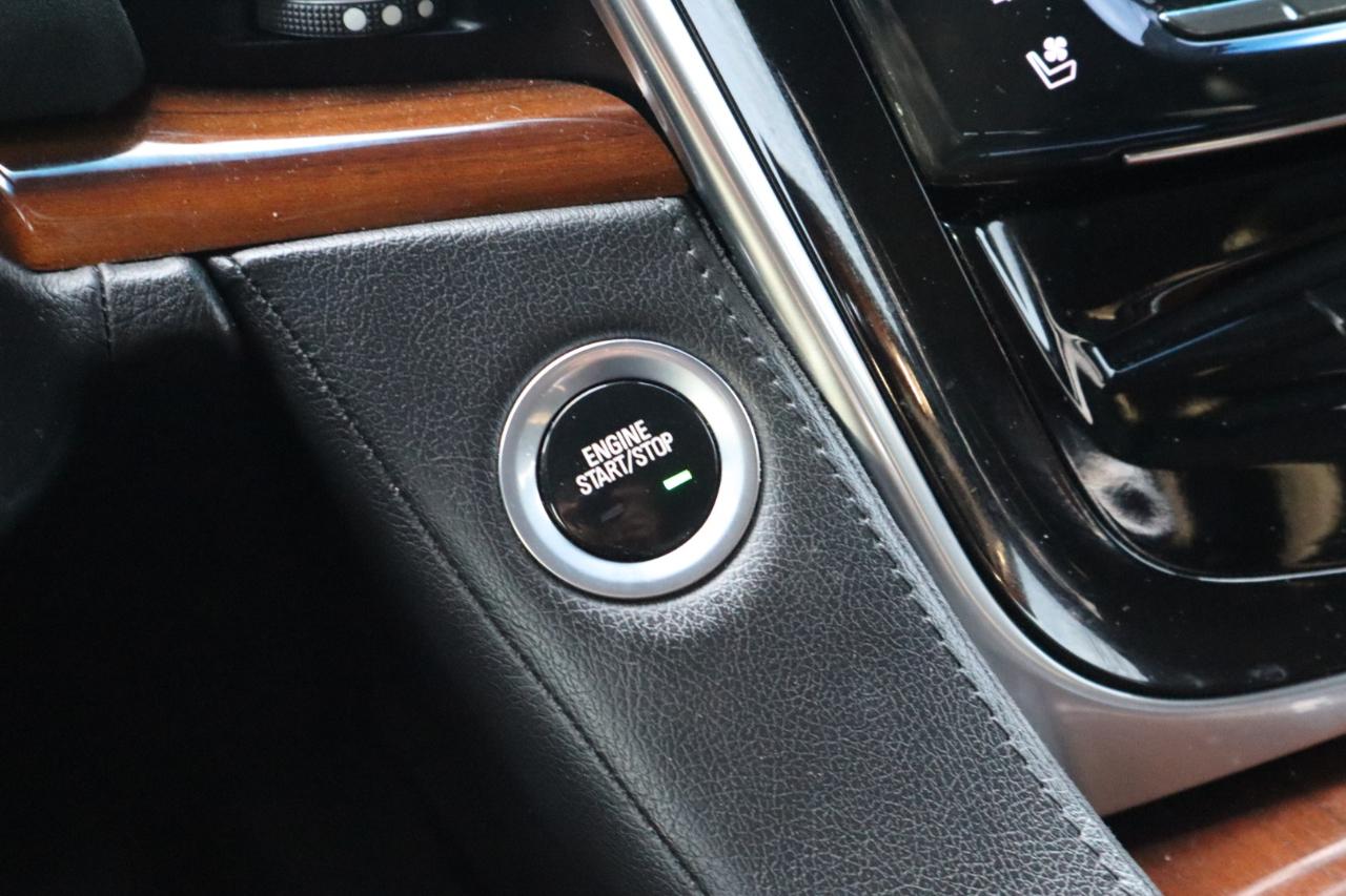 Cadillac Escalade ESV 4WD 4dr Luxury 2019
