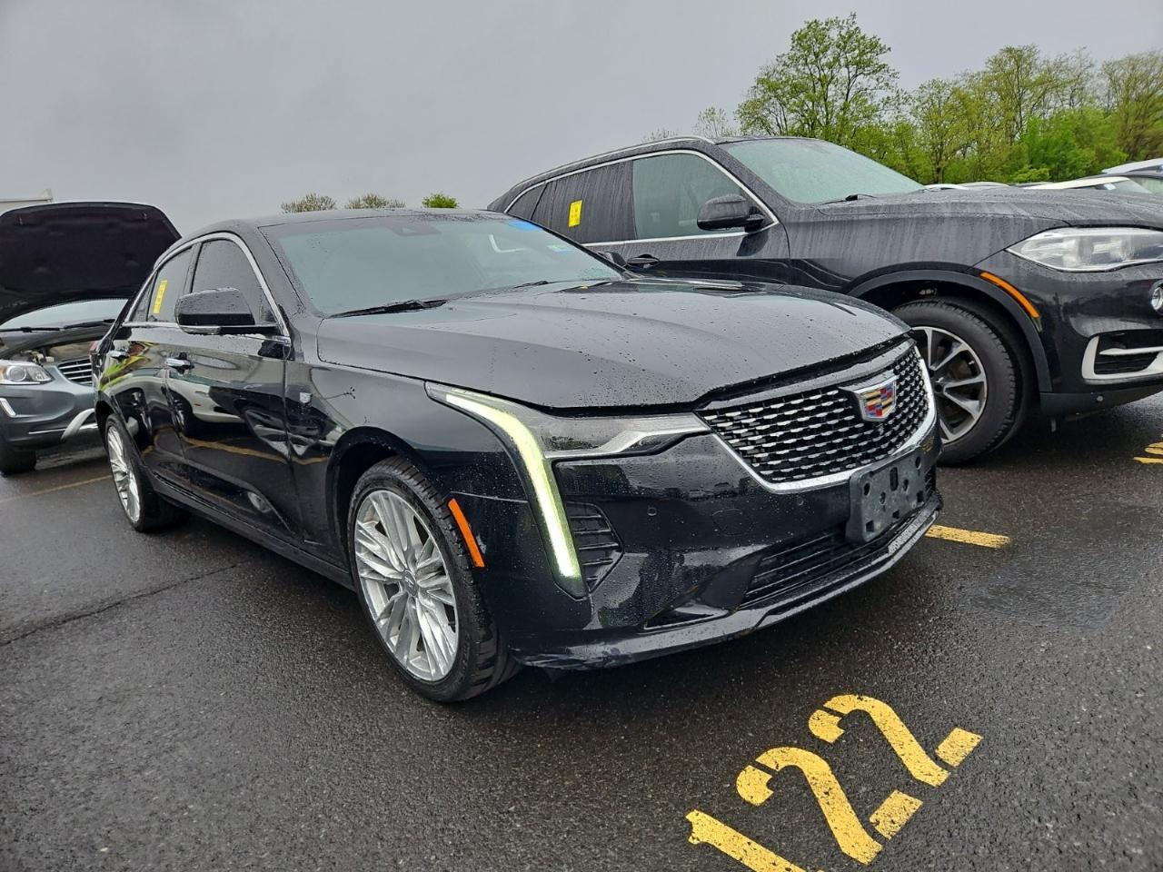 Cadillac CT4 4dr Sdn Premium Luxury 2022