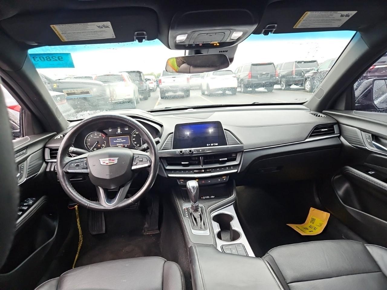 Cadillac CT4 4dr Sdn Premium Luxury 2022