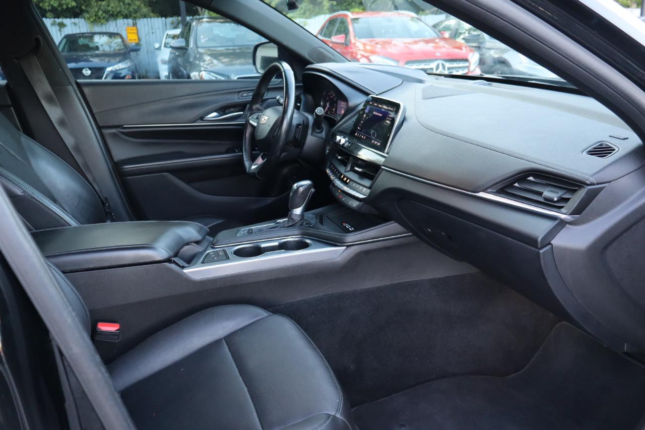 Cadillac CT4 4dr Sdn Premium Luxury 2022