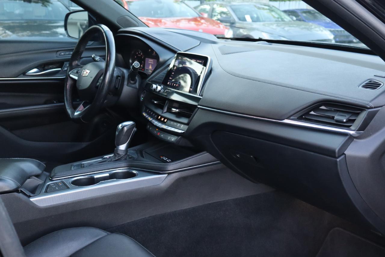 Cadillac CT4 4dr Sdn Premium Luxury 2022