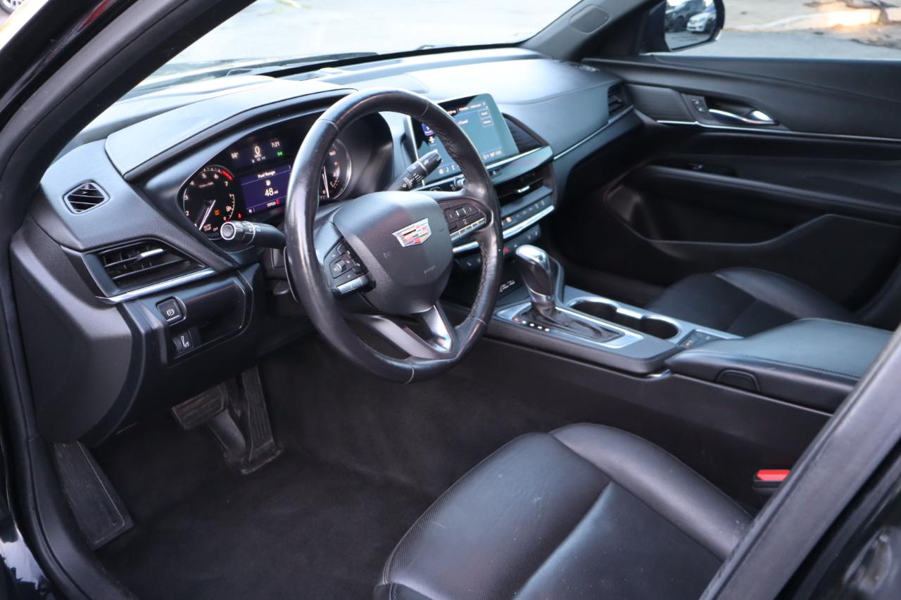 Cadillac CT4 4dr Sdn Premium Luxury 2022