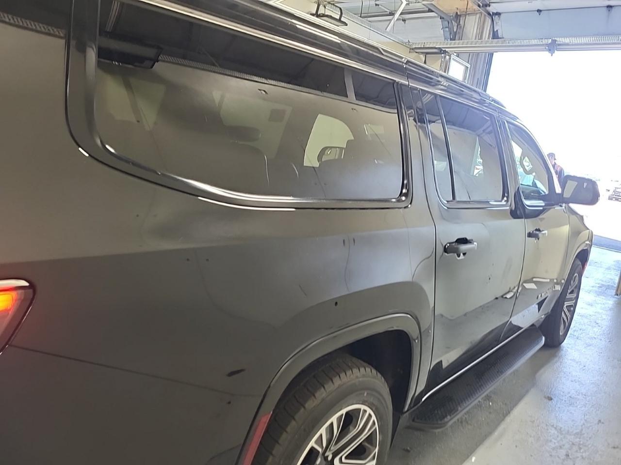 Jeep Wagoneer L  2023