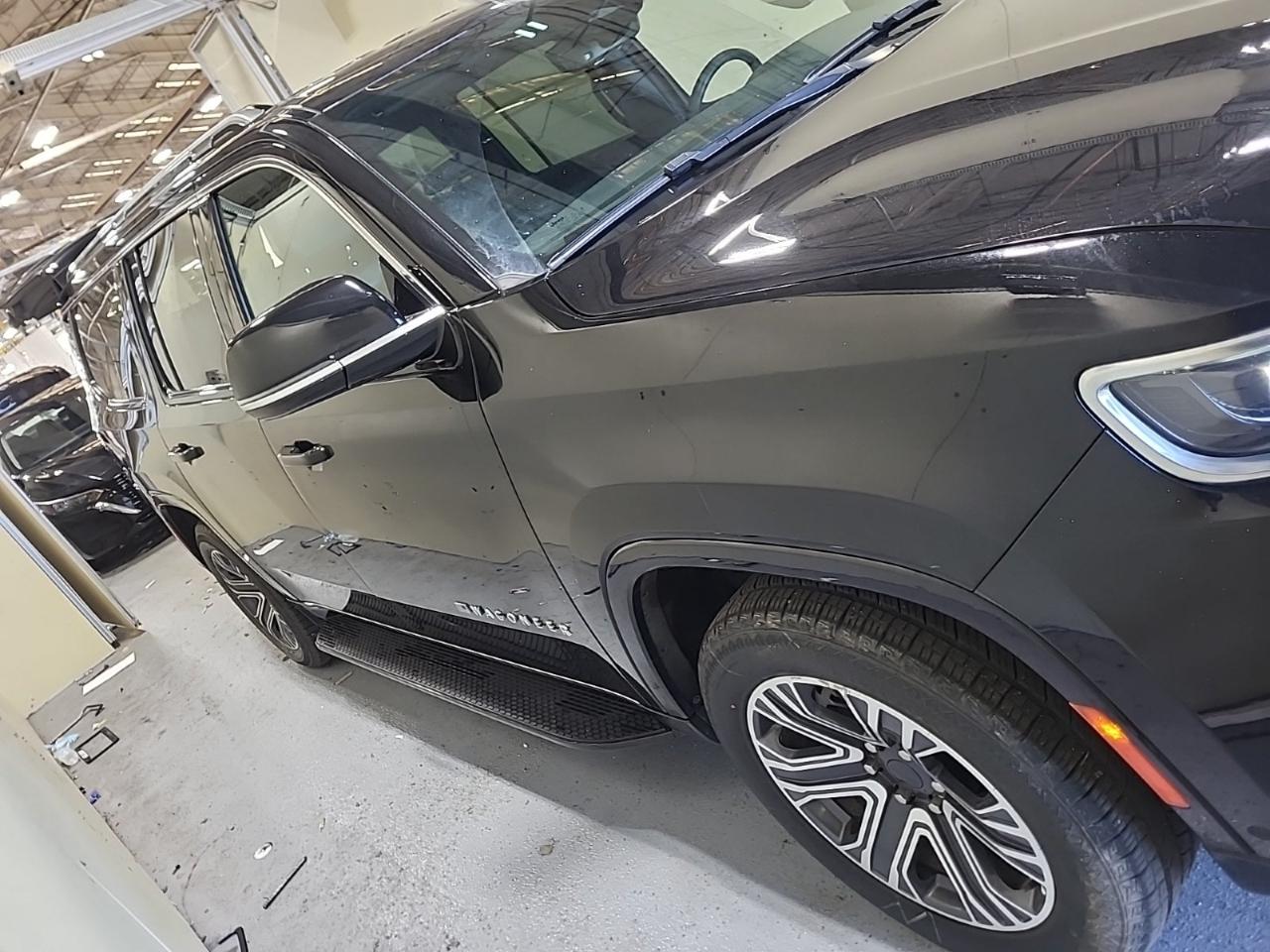 Jeep Wagoneer L  2023