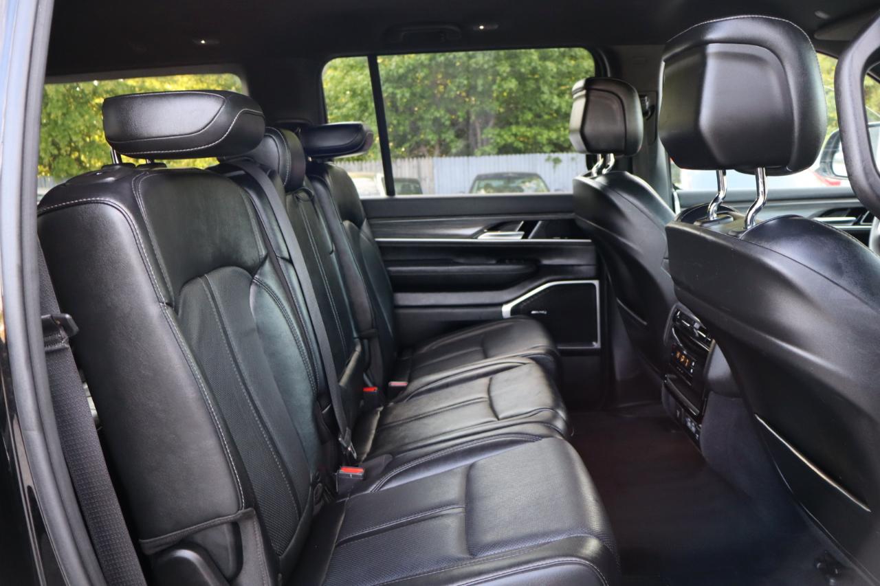 Jeep Wagoneer L  2023