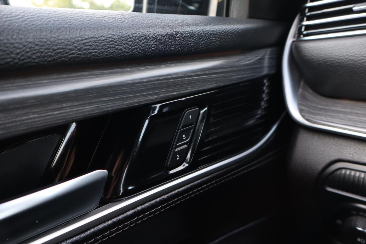 Jeep Wagoneer L  2023