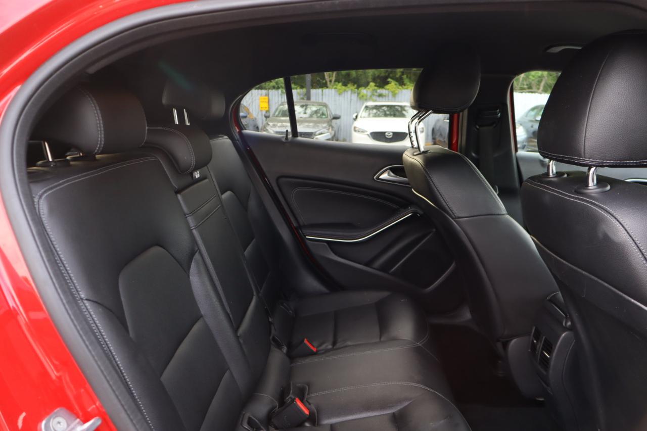 Mercedes-Benz GLA-Class  2019