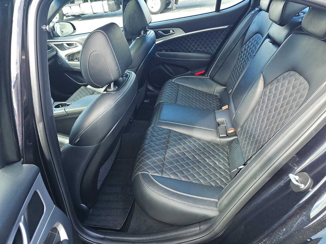 Genesis G70 3.3T Sport Advanced AWD 2021