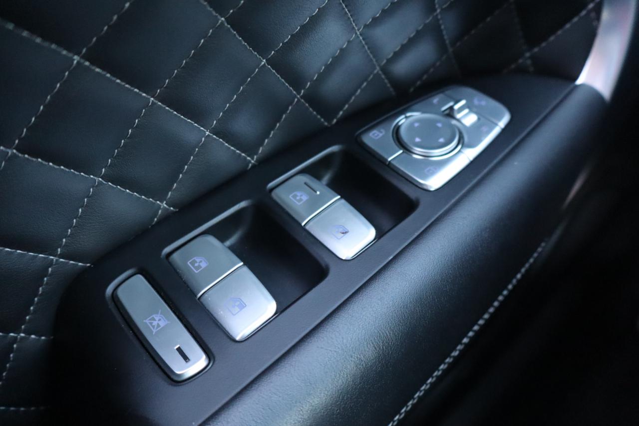 Genesis G70 3.3T Sport Advanced AWD 2021