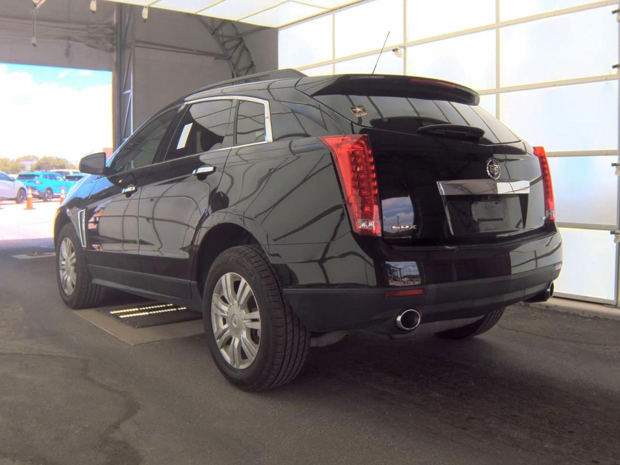 Cadillac SRX 4dr V6 SUV 2015
