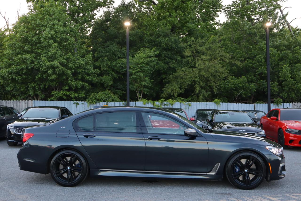 BMW 7-Series  2018