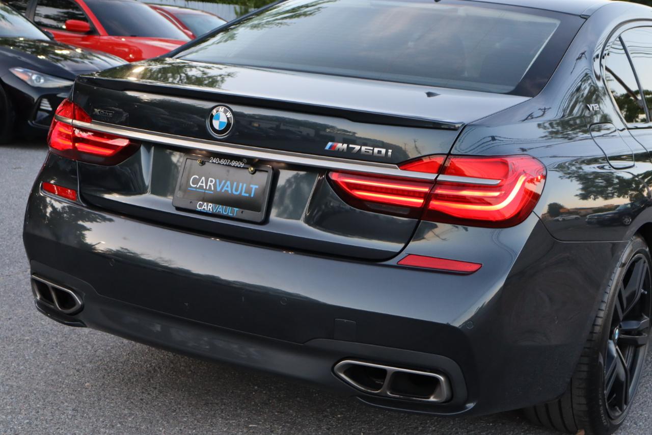 BMW 7-Series  2018