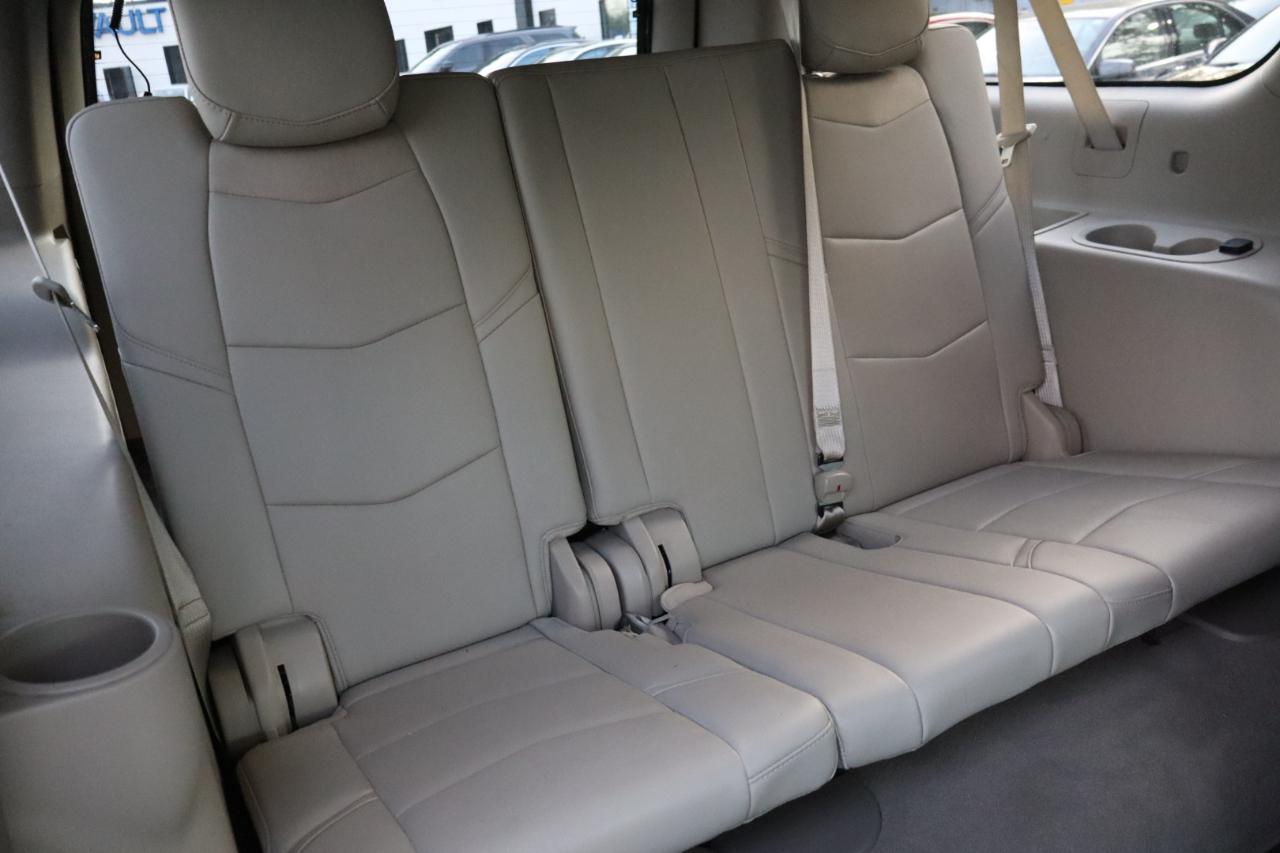 Cadillac Escalade ESV 4WD 4dr Premium Luxury 2018