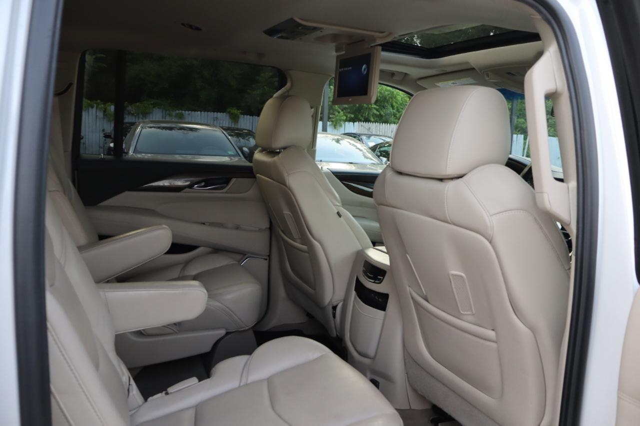 Cadillac Escalade ESV 4WD 4dr Premium Luxury 2018