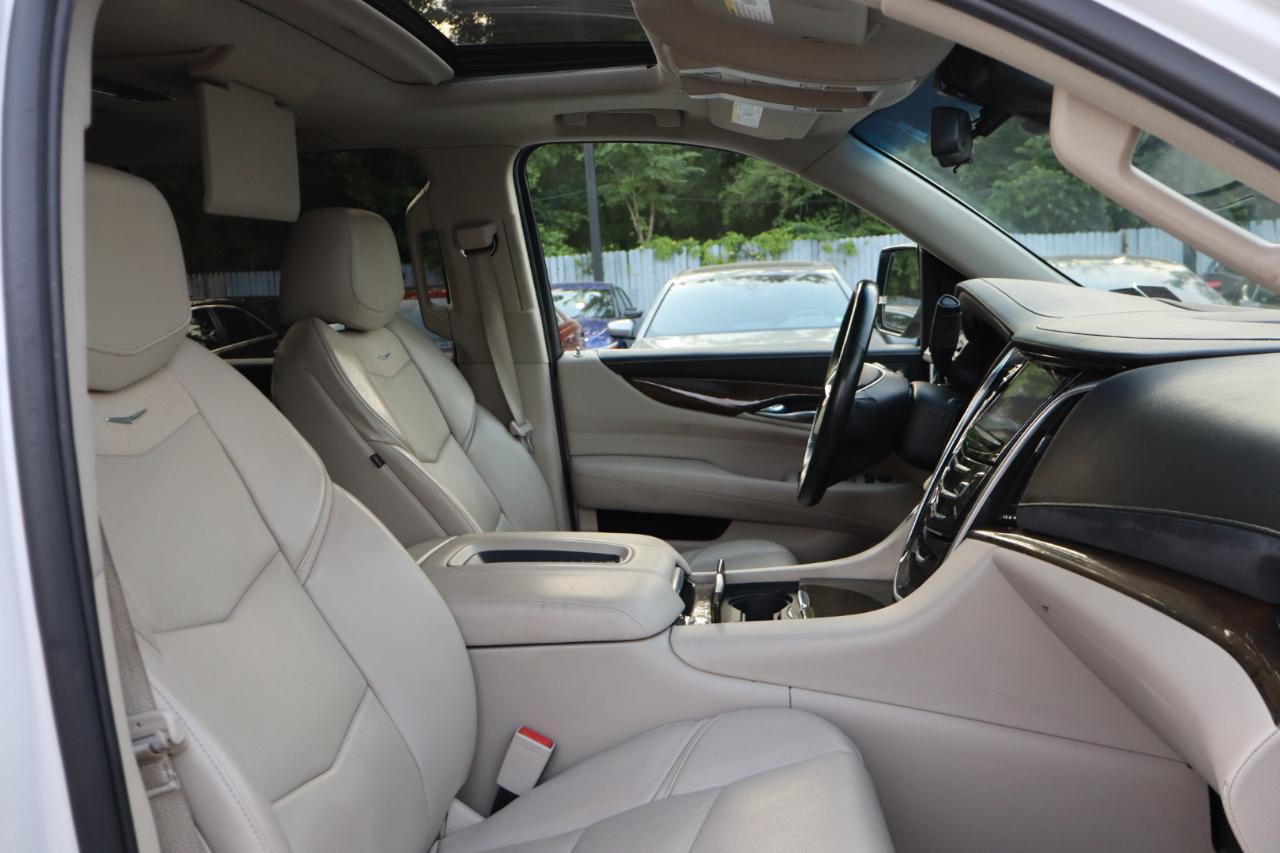 Cadillac Escalade ESV 4WD 4dr Premium Luxury 2018