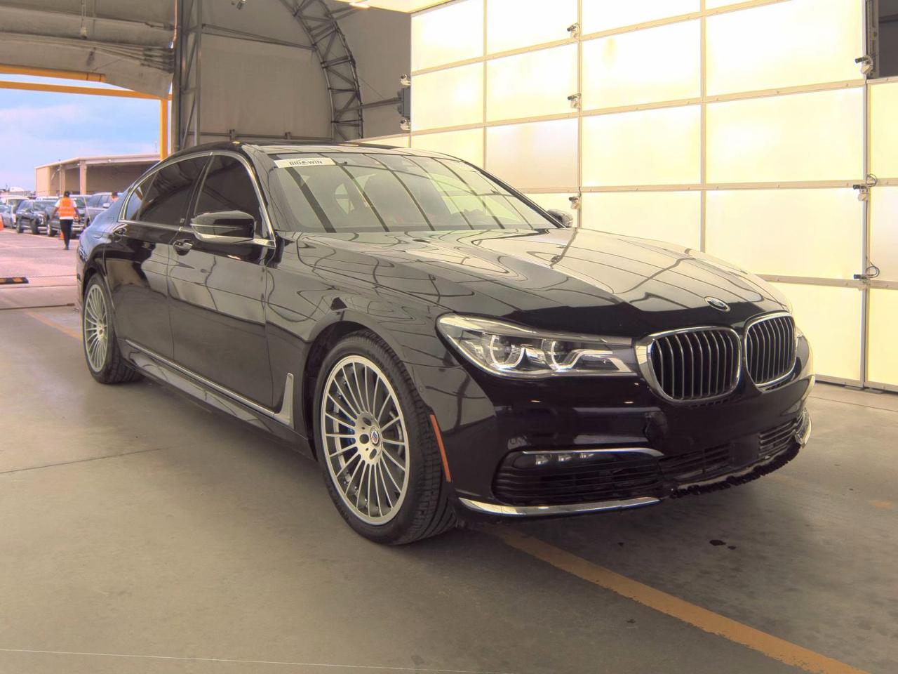 BMW 7-Series  2018