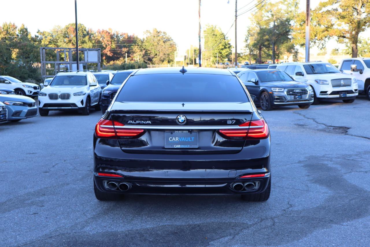 BMW 7-Series  2018