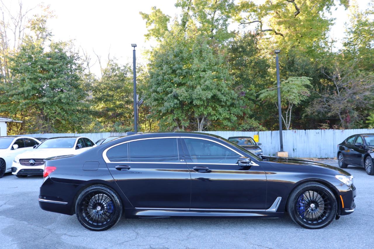 BMW 7-Series  2018
