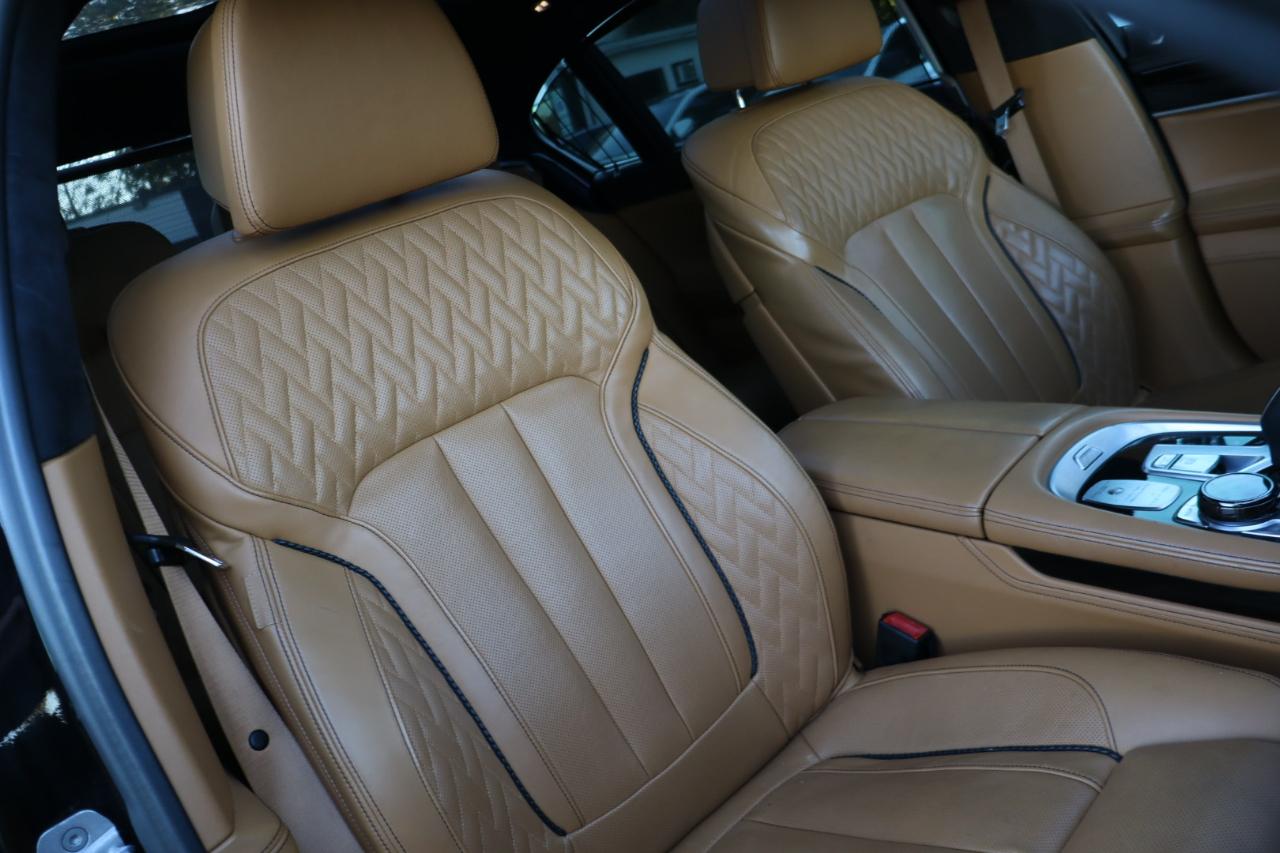 BMW 7-Series  2018