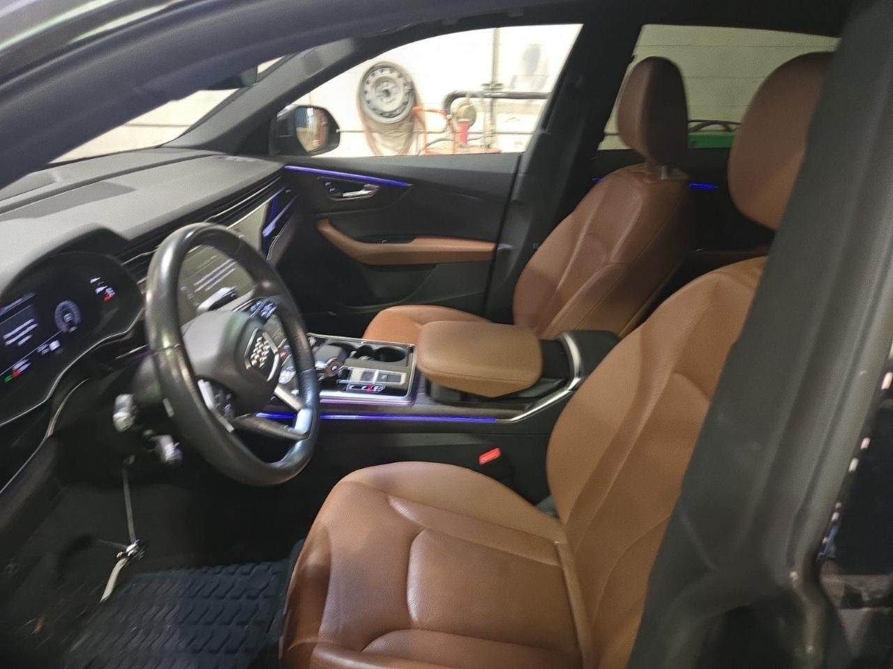 Audi Q8  2020