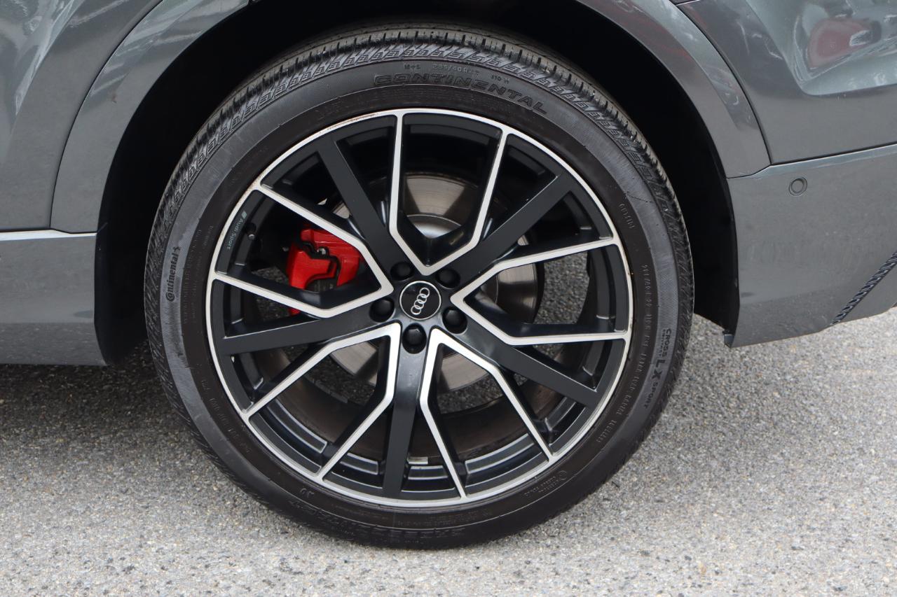 Audi Q8  2020