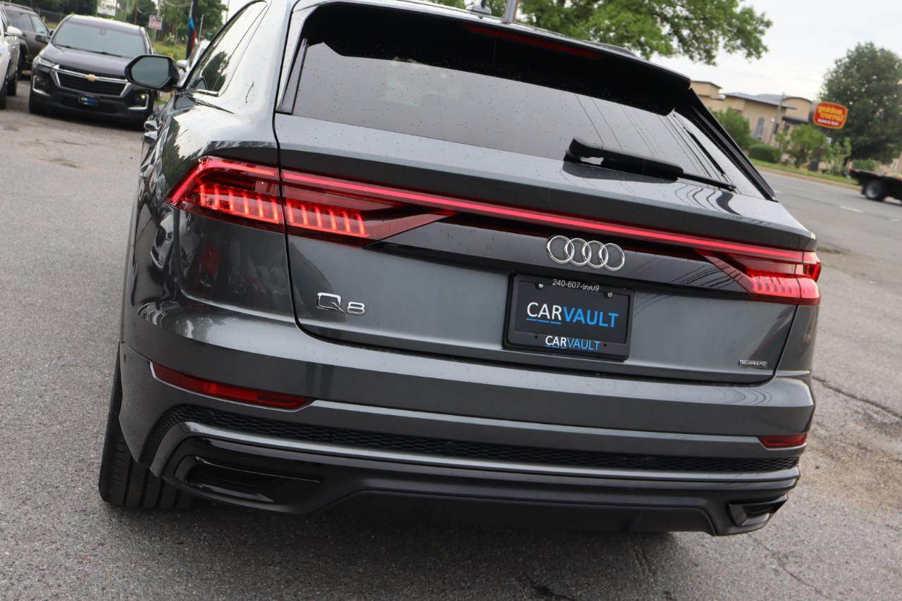 Audi Q8  2020