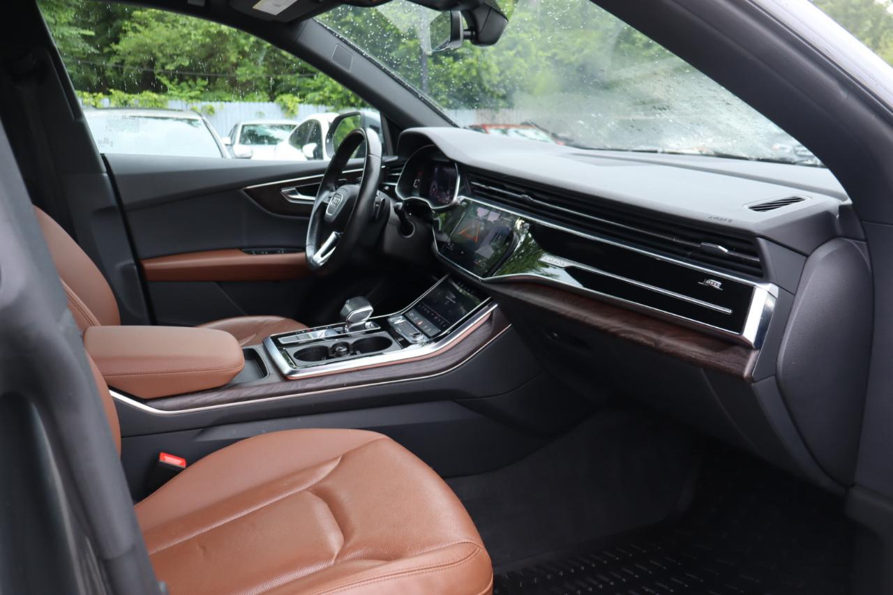 Audi Q8  2020