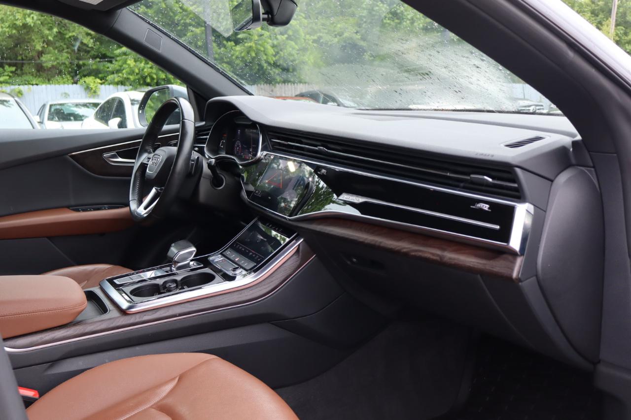 Audi Q8  2020