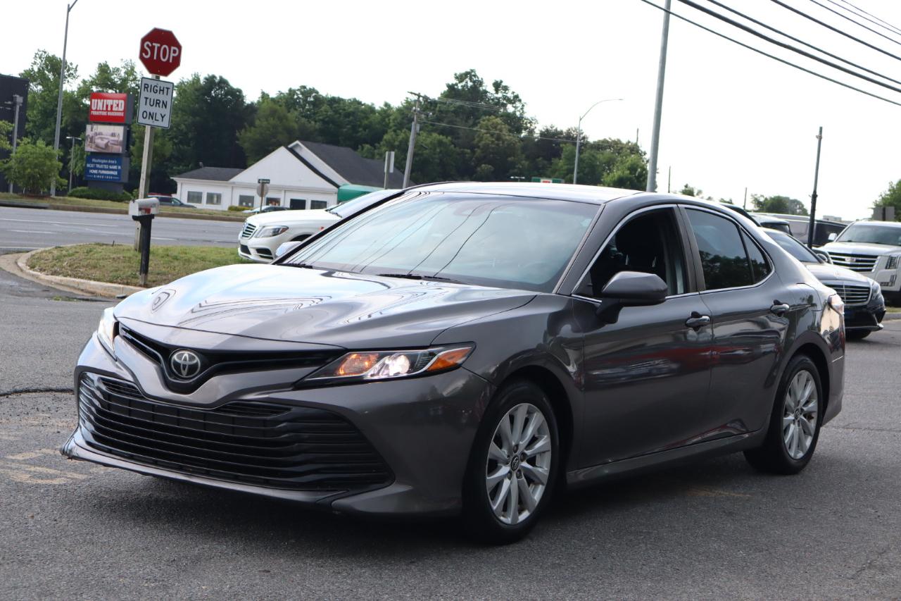 Toyota Camry  2018