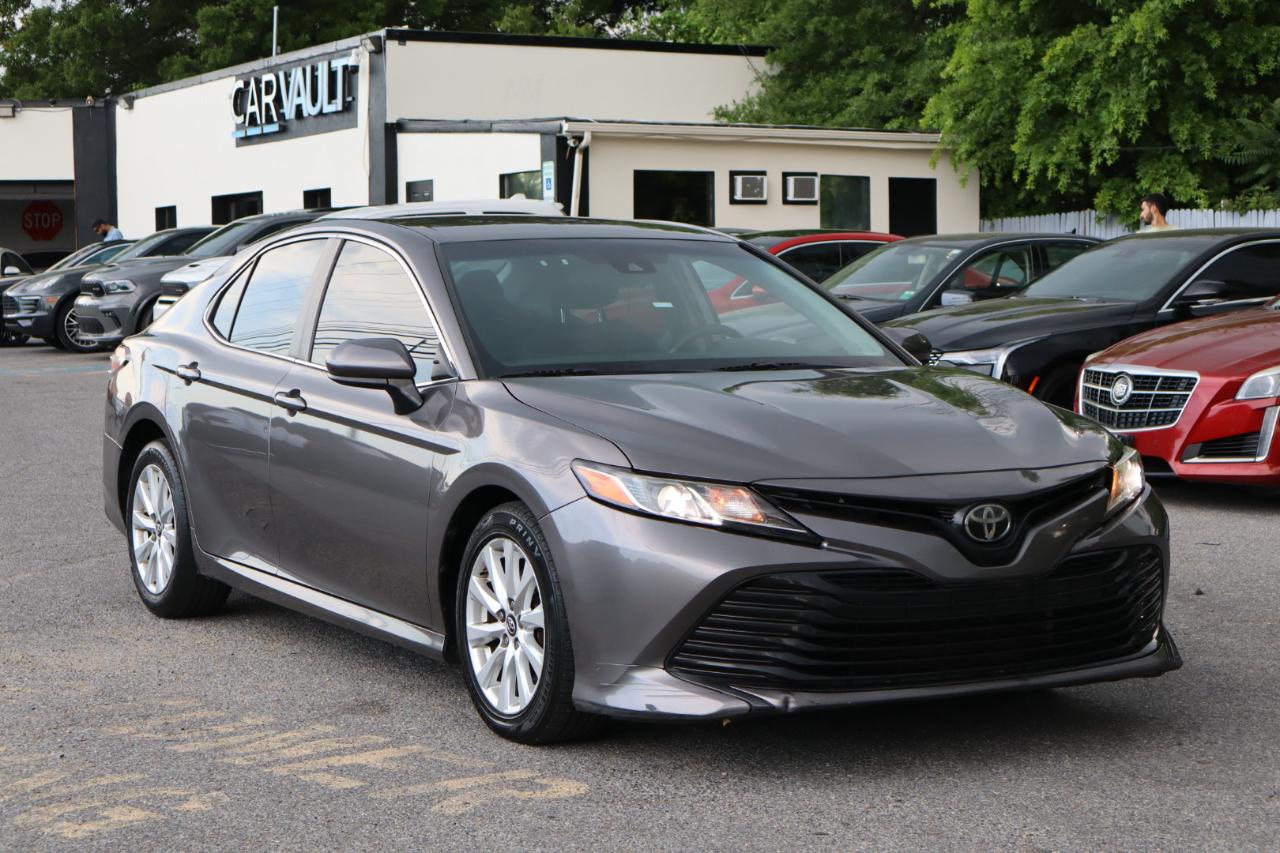 Toyota Camry  2018