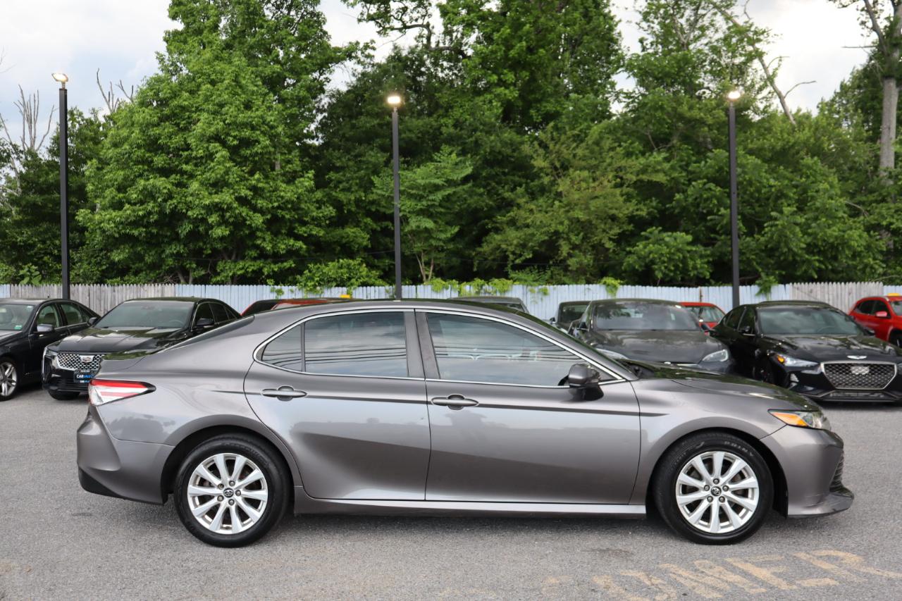 Toyota Camry  2018