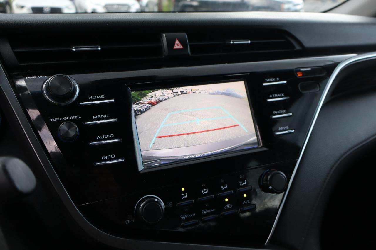 Toyota Camry  2018