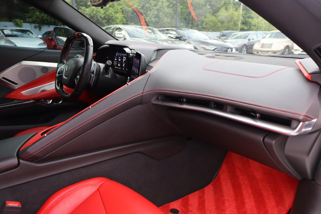 Chevrolet Corvette 2dr Stingray Z51 Cpe w/3LT 2021