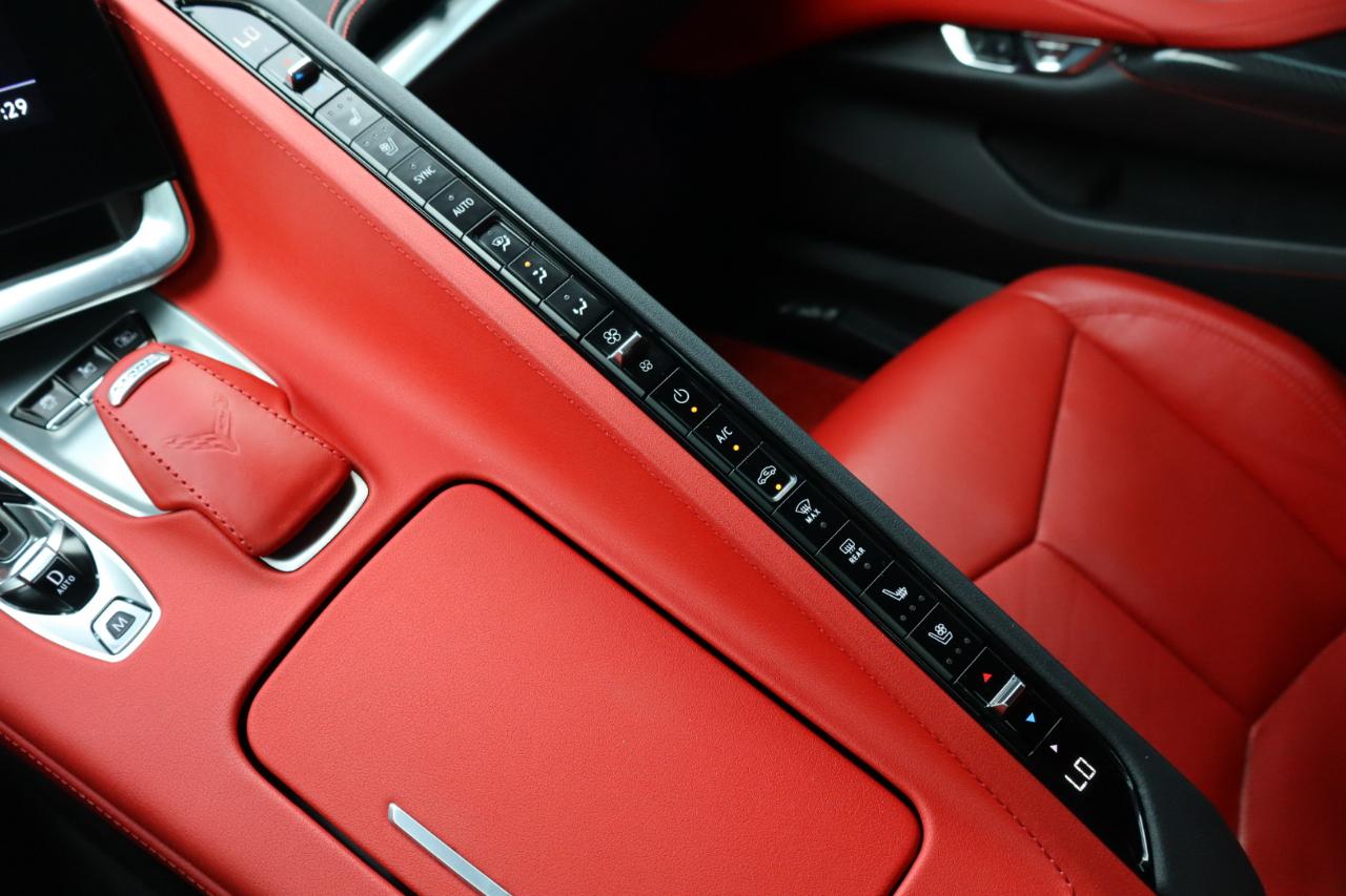 Chevrolet Corvette 2dr Stingray Z51 Cpe w/3LT 2021