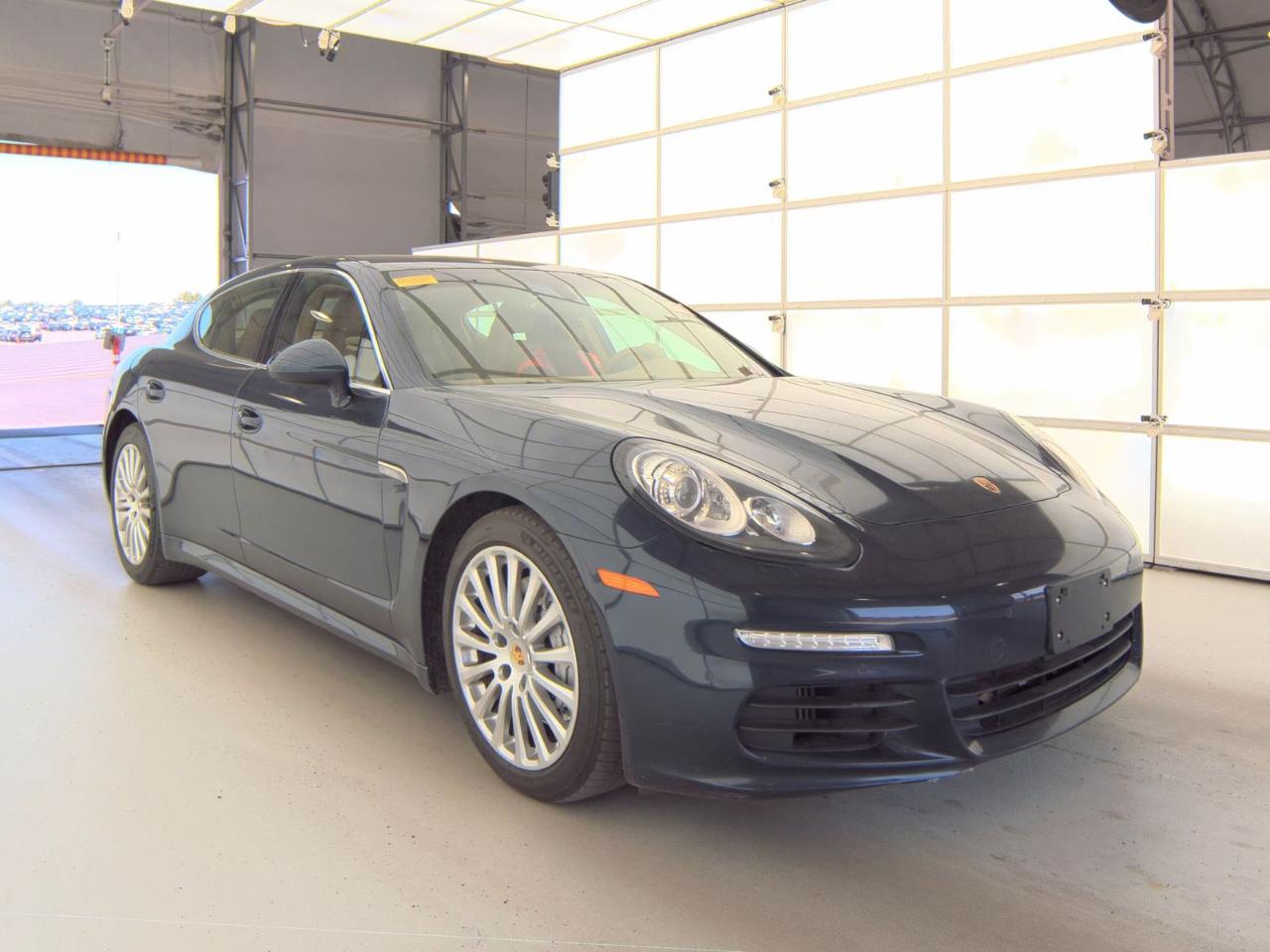 Porsche Panamera  2014