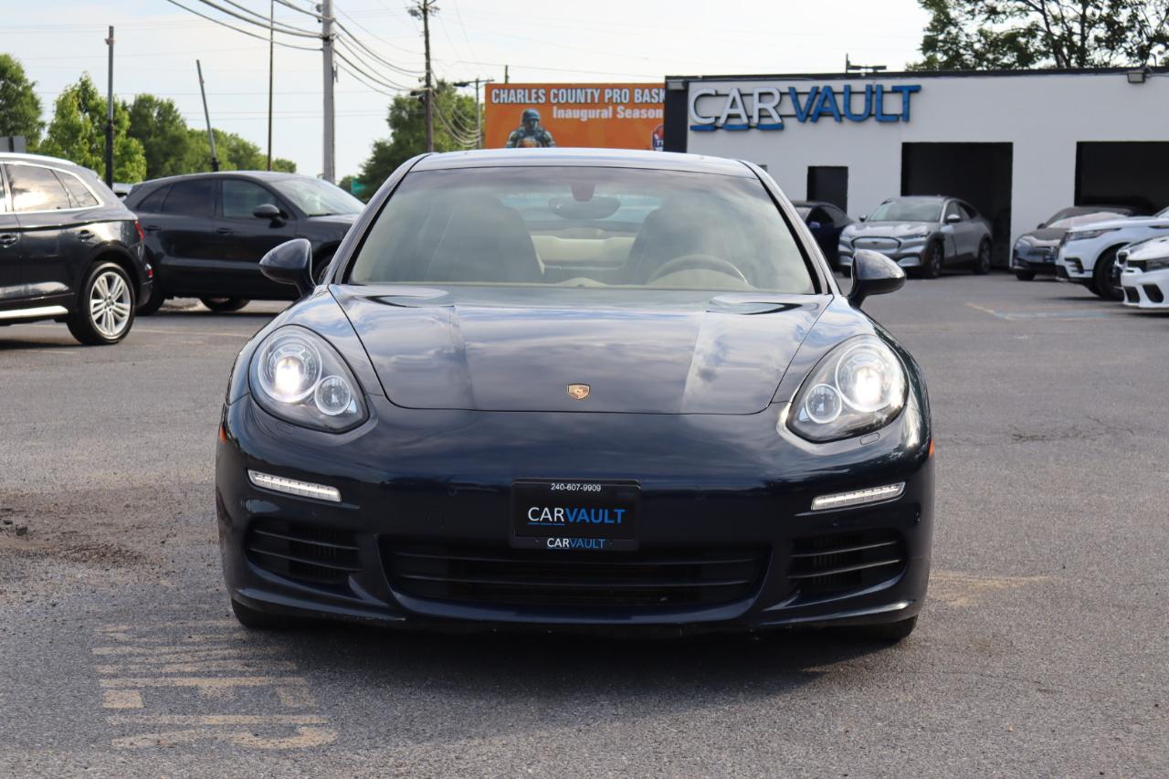 2014 Porsche Panamera S's photo