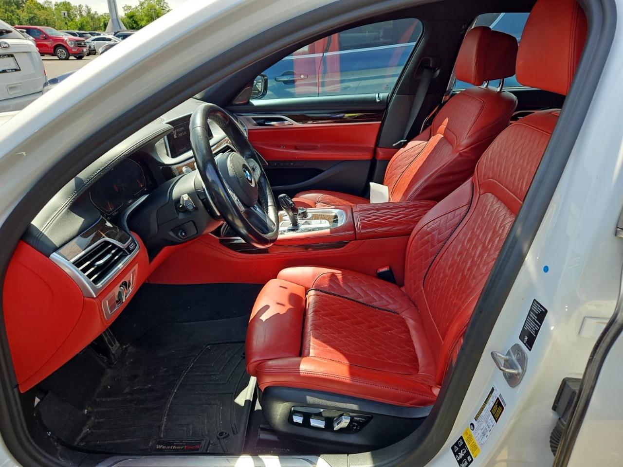 BMW 7-Series  2020